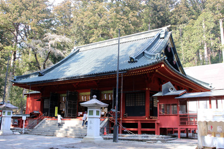 Around Futarasan Shrine and its toros (lighting), in the complex of Toshogu Temple. Taken in Nikko, February 2018.のeditorial素材