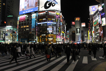 That notorious Shibuya crossing at night. Crowded, packed, and scrambled. Taken in Tokyo, February 2018.のeditorial素材