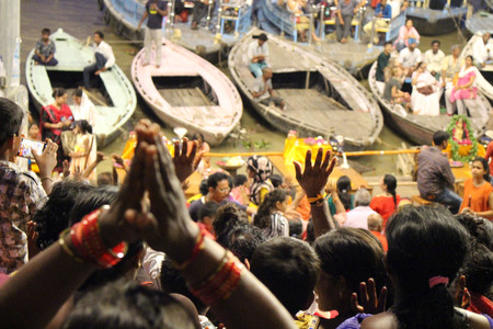 The famous fire ritual and procession in Varanasi, attracting tourists and locals. Taken in India, August 2018.のeditorial素材