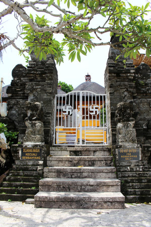 Uluwatu Temple of Bali and flowers. Taken January 2022.の写真素材