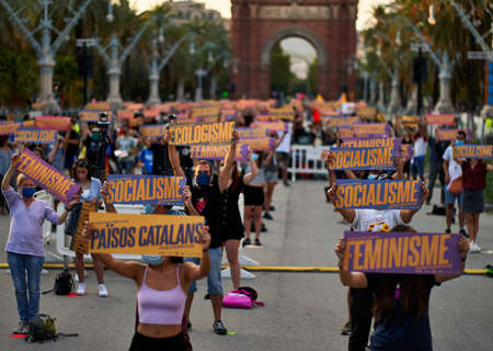 Celebrations for Diada of Catalunya 2020のeditorial素材