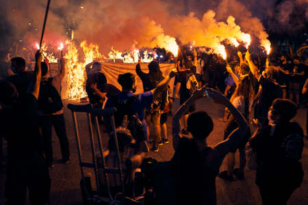 Riots and incidents on the march for the independence of Catalonia after the celebrations for the Diada Barcelona, Catalonia, Spain; 09 11 2020のeditorial素材