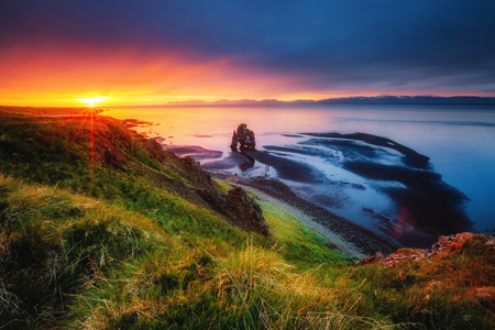 Amazing view of the Atlantic ocean at dawn. Location place Hvitserkur, Vatnsnes peninsula, Iceland, Europe. Scenic image of beautiful nature landscape. Perfect scene. Discover the beauty of earth.の写真素材