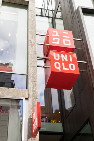 Amsterdam, Netherlands - October 18, 2018: Shopping window of UniQlo a japanese clothing store newly opened in the center of Amsterdamのeditorial素材