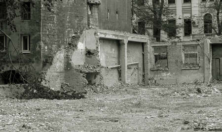 ODESSA, UKRAINE May 21, 2020: Historic residential building collapsed as result of mistakes in construction and reconstruction in old city. Bare wall Destruction of residential building. Catastropheのeditorial素材