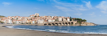 Panorama of the french commune Banyuls-sur-Merのeditorial素材