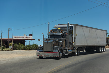 Truck on Highway 1 near San Jose, Costa Ricaのeditorial素材