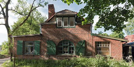 traditional red in the north of hamburg, germany.のeditorial素材