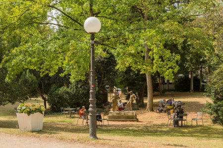 Unknown people in the park of the sculpture museum Liebieghaus, Frankfurt am Main, Germanyのeditorial素材