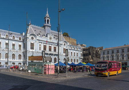 The Armada de Chile building at Plaza Sotomayor, Valparaiso, Chileのeditorial素材
