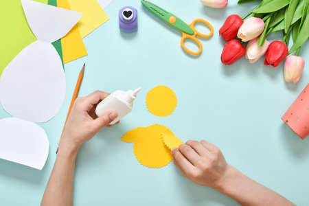 DIY. Children's postcard made of paper chicken in an Easter egg. Step by step photo instructions....
