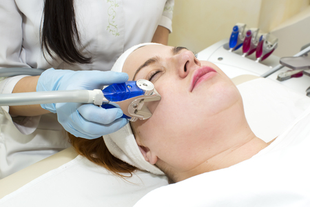 woman is in the process at the clinic lipomassageの写真素材