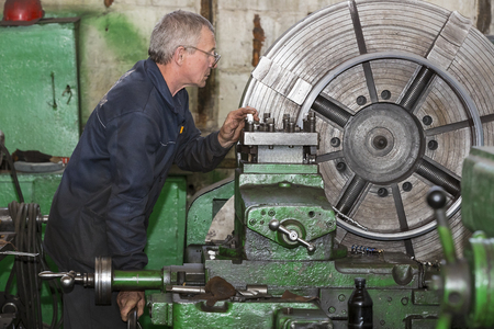 KHARKOV, UKRAINE - 8 JUNE 2017: Metalworking shop workers work machines and apparatuses to create steel structures.Kharkov. Ukraine-2017のeditorial素材