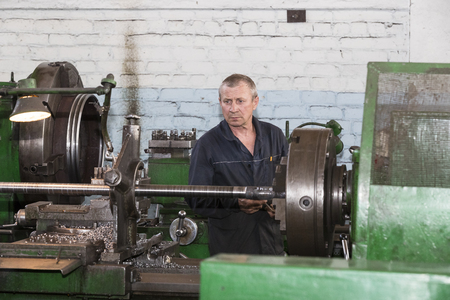 KHARKOV, UKRAINE - 8 JUNE 2017: Metalworking shop workers work machines and apparatuses to create steel structures.Kharkov. Ukraine-2017のeditorial素材
