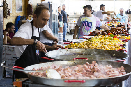 BUDAPEST, HUNGARY - 20 AUGUST 2017: Traditional folk fair in honor of St. Istvan and the first hlet in Hungary with folk craftsmen.Budapest. Hungaryのeditorial素材