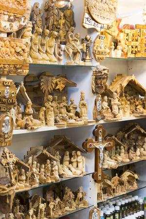 JERUSALEM, ISRAEL - 22 NOVEMBER 2017: The market of religious objects of worship of different religions in the territory of the old Jerusalemのeditorial素材