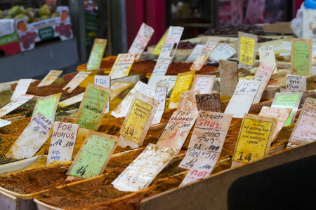 TEL AVIV, ISRAEL - 21 NOVEMBER 2017: Food Vegetables Fruit drinks at the oldest market in the city Nahalat-Benjaminのeditorial素材