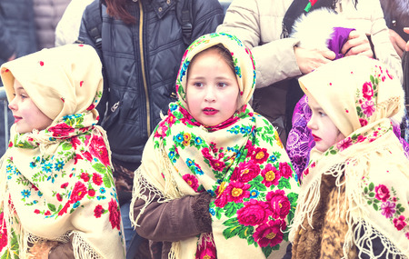 KHARKOV, UKRAINE- 26 FEBRUARY 2017: Traditional celebration carnival costume show in the town square.のeditorial素材