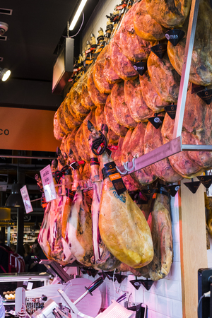 MADRID, SPAIN - 28 MARCH, 2018: Mercado San Miguel market with food courts and delicacies is a popular place among tourists and city dwellers.のeditorial素材