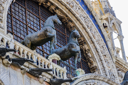 Interior details St. Petersburg Mark's Basilica in Venice.のeditorial素材