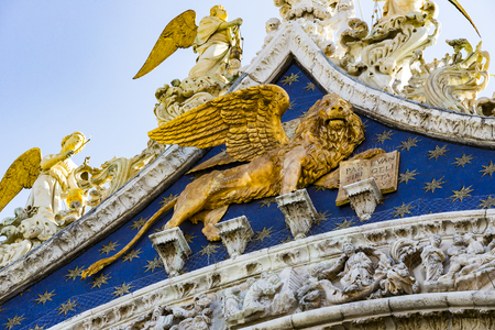 Interior details St. Petersburg Mark's Basilica in Venice.のeditorial素材