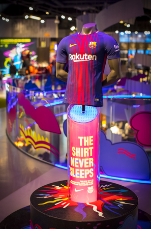 BARCELONA, SPAIN - 12th JANUARY 2018 Official Storeのeditorial素材