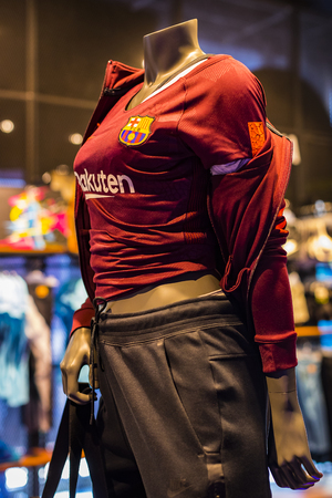 BARCELONA, SPAIN - 12th JANUARY 2018 Official Storeのeditorial素材