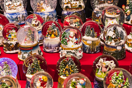 MUNICH, GERMANY - NOVEMBER 27, 2018: for Christmas city residents.のeditorial素材