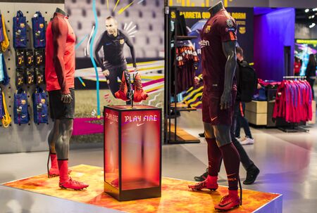 BARCELONA, SPAIN - 12th JANUARY 2018 Official Storeのeditorial素材