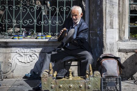 ISTANBUL, TURKEY - 1 APRIL, 2017: Street shoe cleaners in the city of Istanbul in Turkeyのeditorial素材