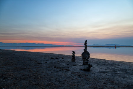 Sunset at the Salt Lake, Utahの写真素材