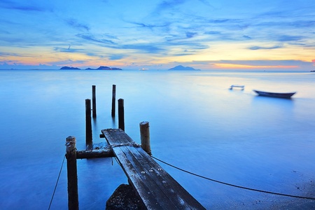 sunset pierの写真素材