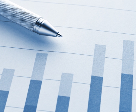 Bar chart with pen の写真素材