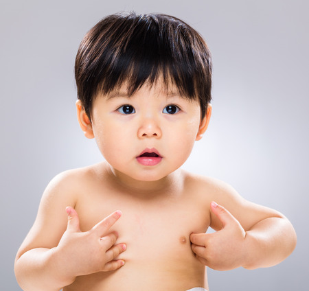 Baby scratch bodyの写真素材