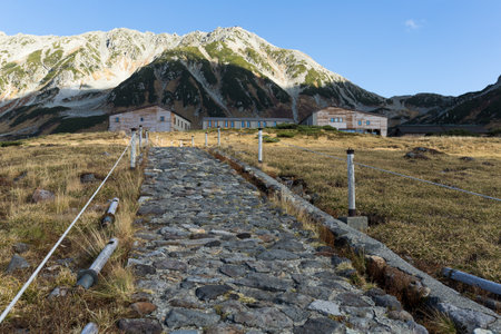 Hiking path to Mount Tateのeditorial素材