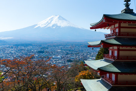 Mount Fuji and Chureito Pagoda, Japanのeditorial素材