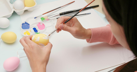 Easter holiday egg, drawing on eggの写真素材