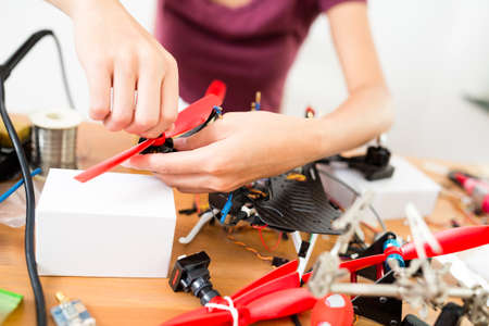 Assembler the component on droneの写真素材