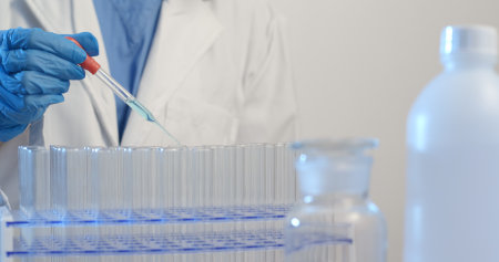 Laboratory technician doing experimentの写真素材