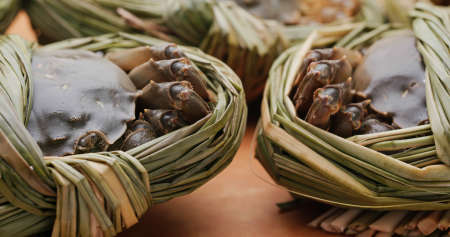 Fresh raw Chinese mitten crabの写真素材