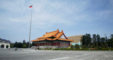 Taipei, Taiwan 17 March 2022: The front gate and National Theater and Concert Hall at Chiang Kai shek Memorial Hallのeditorial素材