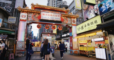 Taipei, Taiwan 27 September 2022: Raohe St. night market in Taipei of Taiwanのeditorial素材