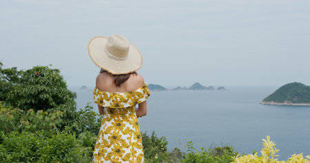 Travel woman look at the sea