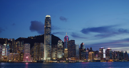 Victoria Harbor, Hong Kong 30 May 2021: Hong Kong city nightのeditorial素材