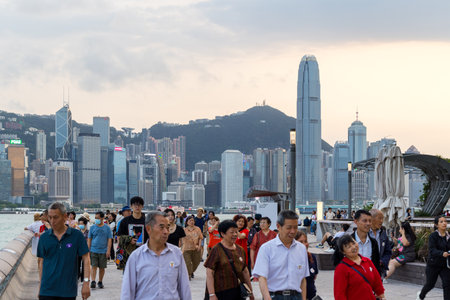 Hong Kong 24 April 2024: Hong Kong Tsim Sha Tsui water promenadeのeditorial素材