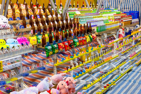 Taipei, Taiwan 20 March 2024: Fun game in Nanya Night Market in Taiwanのeditorial素材