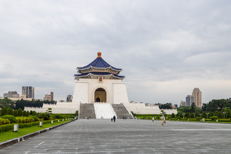 Taipei, Taiwan 07 April 2022: Chiang Kai Shek Memorial Hall in Taiwanのeditorial素材