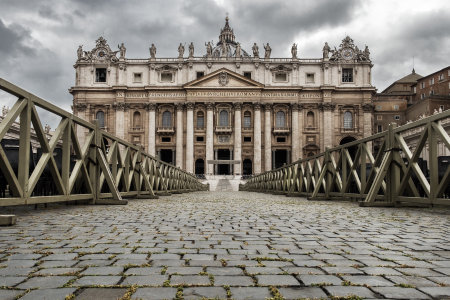 Papal Basilica of St. Peter (Basilica Papale di San Pietro) in Vatican city. Rome, Italy.のeditorial素材