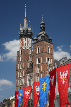 St. Mary basilica on the Market square of Krakow, Polandのeditorial素材