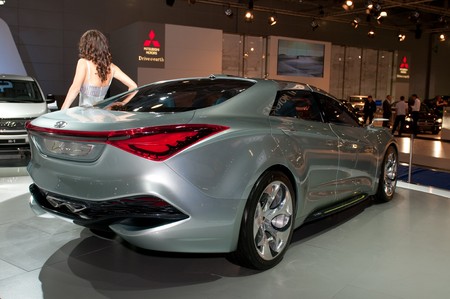 MOSCOW, RUSSIA - August 26: Moscow International Automobile Salon 2010. Hyundai i-Flow concept carのeditorial素材